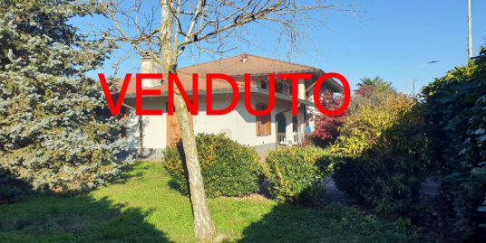 VENDUTO – Porzione di villa bifamigliare su unico piano